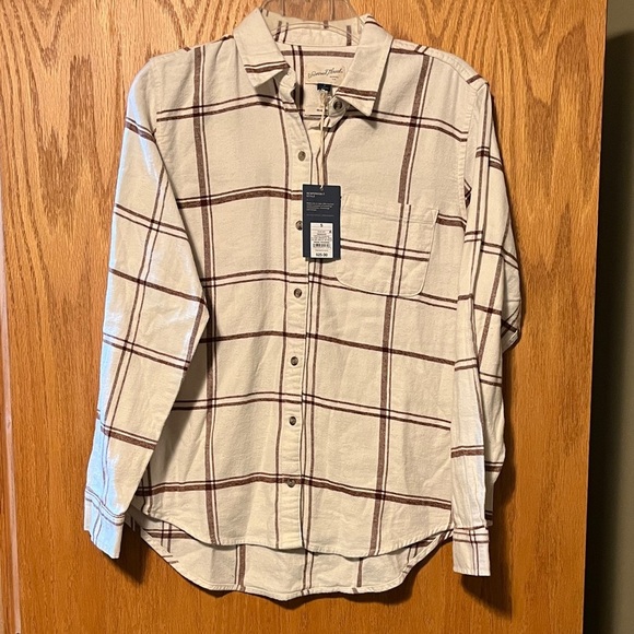 Universal Thread Tops - Universal Thread Women's Button-Down Shirt in Cream and Brown Plaid
